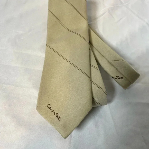 Oscar de la Renta Beige Striped Tie - Picture 1 of 3